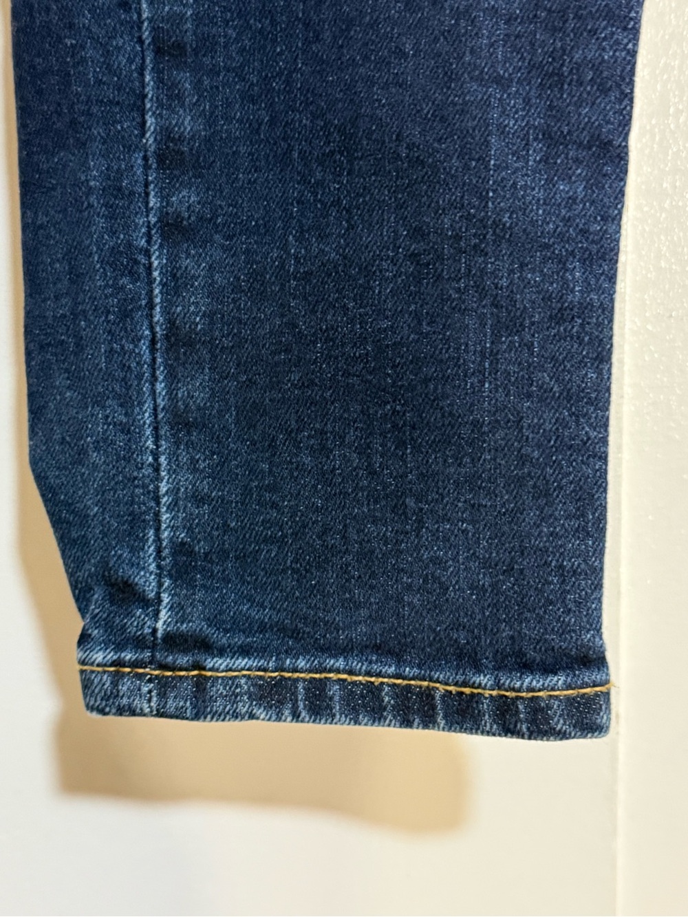 Levi’s High Waisted Distressed Jean Skinny Dark Wash Size 28 - Picture 8 of 15